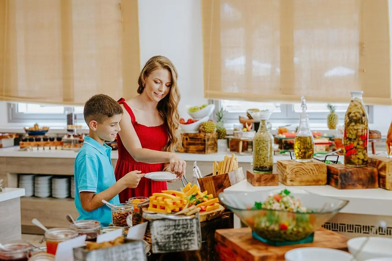 Louis St. Elias Resort & Waterpark Protaras Otel