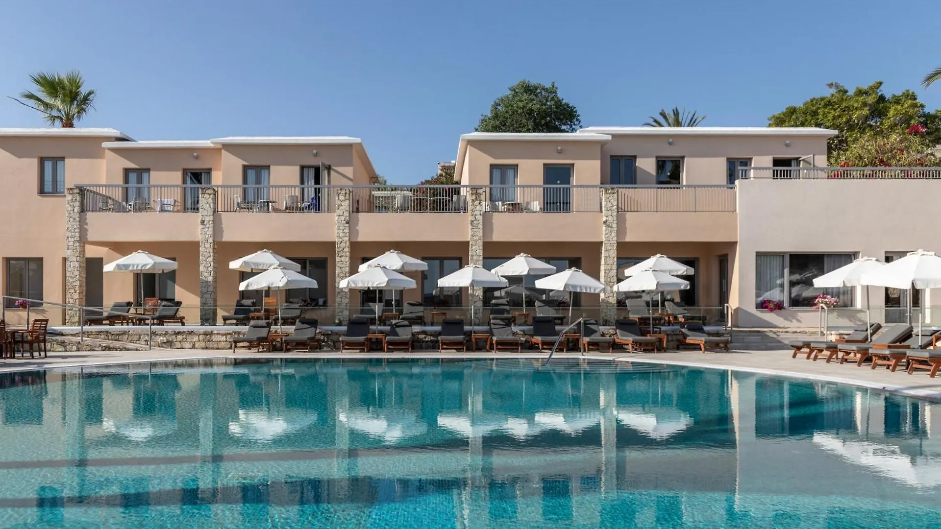 **** Hotel Louis St. Elias Resort & Waterpark Protaras Cyprus